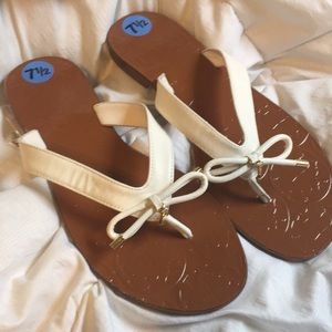Kate Spade New York Flip Flops